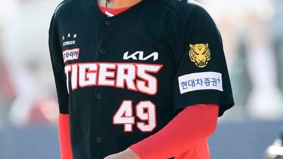 KIA가 20억 투자해 데려온 불펜, 첫 등판 아웃 1개 못잡고 강판 '눈물' [인천 현장]