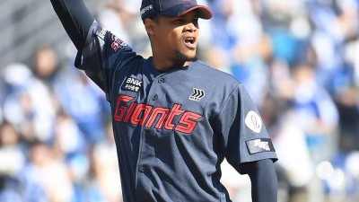 '제2의 폰세' 맞네, 156㎞ 광속구, 144㎞ 체인지업, 데뷔전 무실점, 피치콤 트러블→5볼넷→101구는 숙제