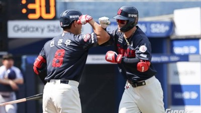 '시범 1위' 롯데 기세 대단! 9회 만루 몰렸지만, 삼성에 6-3 진땀승→2022시즌 이후 무려 4년 만에 개막전 승리 [대구 현장리뷰]
