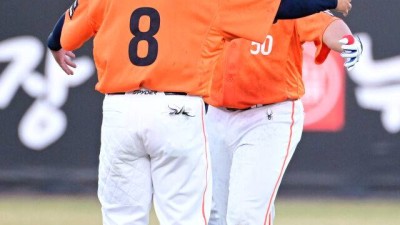 이러니 한화 팬들이 문현빈+노시환+강백호에 반하지, 7294일 만에 이 기록이라니…김경문 정말 좋은 경기했다 [MD대전]