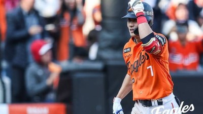 이렇게 하면 한화 50억 오버페이 논란은 사라진다…그의 홈런은 역전 드라마 신호탄 졌으면 팀 분위기 떨어졌을지도 모른다