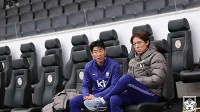 [오피셜] '손흥민-이강인-이재성 다 뺐다' 한국 홍명보호, 월드컵 모의고사 코트디부아르전 선발 라인업 발표...김민재 캡틴