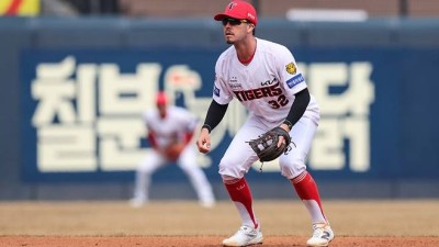 KIA만 단독 '승부수'→끝내 개막전 선발 제외, 결장이라니 왜? 직접 사령탑이 '그 이유' 밝혔다