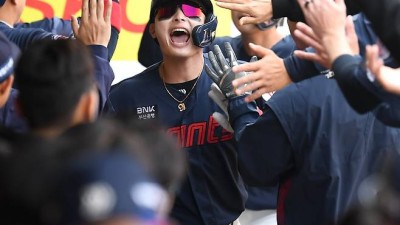 '25억 에이스도 격파' 도박 논란, 오히려 롯데 깨웠다 …놓치고 있던 프로 의식, 우리가 할 건 야구