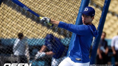 유망주는 홈런, 베테랑은 멀티히트…'트리플A 5안타' 김혜성, 로버츠 결정 흔들 수 있을까