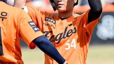 '이 놈 봐라?' 1월에 이미 감독 홀렸다…슈퍼스타 자질 증명, 데뷔 2G 만에 결승타 뽑아내다