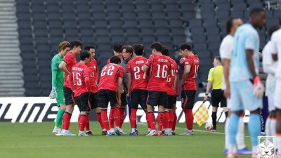 홍명보 감독과 선수 '말이 다르다', 과제로 떠오른 '3분짜리' 새 규정 활용법