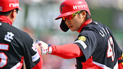 지명타자가 숙명인가, 팀 1호 타점에 홈런 폭발...150억 해결사 건강한 출발, 최형우 빈자리 메운다