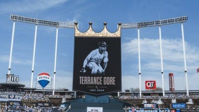 '향년 34세' 갑작스레 세상 떠난 월드 시리즈 챔피언…친정팀이 홈 개막전서 기렸다, 그는 언제나 우리 가슴 속에 있을 것