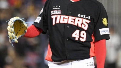 밥 먹자! KIA 20억 이래서 썼다…'KK 퍼펙트' 한화 떠나 처음 웃었다