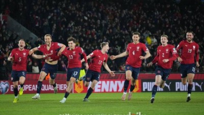 '한국과 월드컵 대결 성사, 눈물이 난다'…체코, 덴마크 꺾고 20년 만에 월드컵 본선 진출