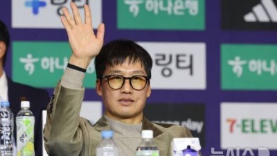 다음 월드컵 사령탑은 이정효 감독에게 맡겨야...김영광의 소신 발언, 일본 빠르게 쫓아갈 수 있는 길, 분명히 제안은 있을 것