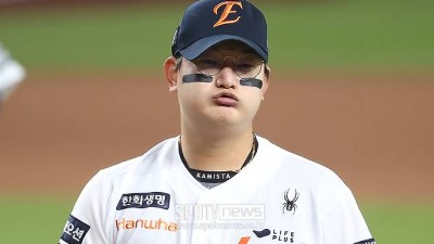 '지고 있는데 김서현 8회 투입' 한화 마운드 14실점 붕괴 어쩌나…대체 외인 빨리 와야한다