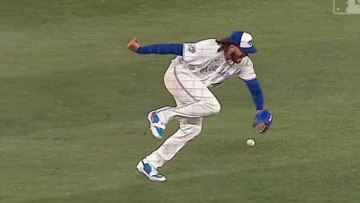 '비관적 진단 결과' 폰세 1152억 처남에게 선수단 라커 제공? 무슨 사연인데