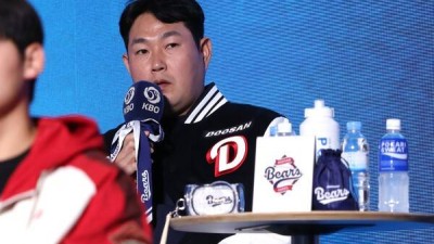 '데뷔 20년 만의 최악 스타트' 양의지에게 대체 무슨 일이 있었나…어느덧 세는 나이 40, '에이징 커브' 우려 '스멀스멀'