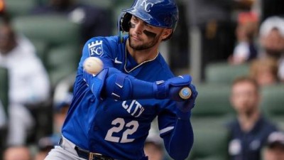 알람 못 듣고 잤다...MLB 신인 포수, 늦잠 지각에 선발 기회 날린 '황당 사건'