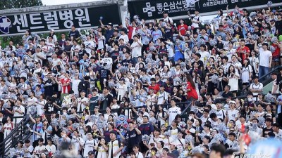 3연패? 롯데 팬심 신경도 안 쓴다→경기 시작 8분 만에 2만3200석 완판…지난해 '150만 관중' 최다 기록 1년 만에 깨나 [부산 현장]