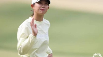 '14세' 김서아 깜짝 돌풍…34년 만에 박세리 최연소 우승 기록 깰까(종합)