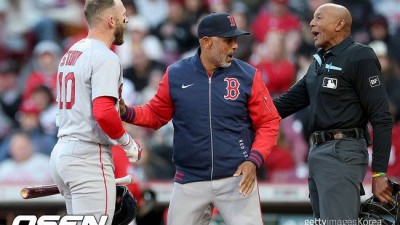 심판들이 불쌍할 지경 KBO가 그랬던 것처럼…MLB도 ABS 혼란기, 포수 스트레스도 커졌다