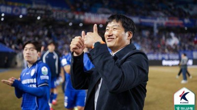 “이정효 감독이 대표팀 맡으라고? 누구맘대로? 안돼!” 수원삼성 팬덤 폭발했다