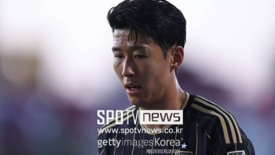 홍명보 감독 이어 LAFC 사령탑 작심발언...손흥민의 기량 저하? 존중받지 못하는 느낌