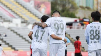 [BE.현장] 3년 만에 5연승 폭발+조성환 감독 부임 후 최다 연승…부산, 경남 2-1로 잡고 K리그2 선두 도약