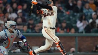 '세상에서 가장 쓸데있는 이정후 걱정?' 작년과 180도 다른 시즌 출발, 시범경기 때와 완전히 다른 선수...또 부진 길어지나