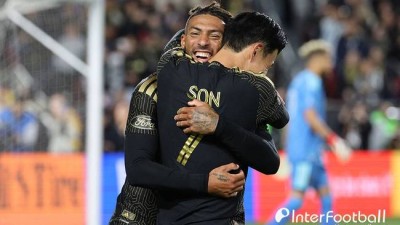 손흥민은 팀을 위해 헌신하는 선수...'해트트릭' 부앙가, '특급 도우미' 쏘니와 함께 뛰는 것은 매우 환상적