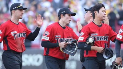 'KIA 1번 부담감 컸나' 하위타선 내려가니 멀티히트 쾅쾅…생각 많아지고 어렵더라고요 [광주 현장]