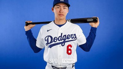 [공식발표] '로버츠 극찬' 김혜성 토론토전 9번 유격수 선발 출전…222승 전설과 맞대결