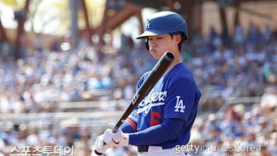'빅리그 복귀' 김혜성, 첫 선발 출전 경기서 멀티히트 활약…다저스 14-2 대승