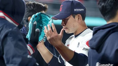 롯데 드디어 이겼다, '新 좌완 에이스 대관식?' 김진욱 8이닝 환상투 '패패패패패패패' 끊었다! 홈 5G 만에 첫 승 달성 [부산:스코어]