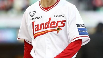 前 일본 국대 투수가 시작부터 KO 위기라니… 기다릴 시간 별로 없다, 승부처 찾아왔다