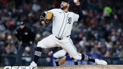 WBC 우승 영웅이었는데...패전 처리인가, 볼넷→안타→볼넷, ERA 6.35 불안감 어쩌나