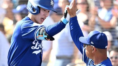 '100달러 대신 출장 기회 달라' 김혜성, 로버츠 감독에게 바라는 단 한 가지