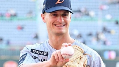 컨트롤 좋아 한화 계획 끝내 변경…'15억 팔' 임시 대체자, 12일 KIA전 선발 출격→'리틀 류현진' 불펜 대기 [대전 현장]