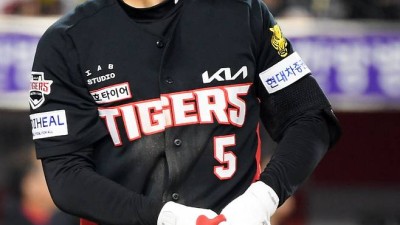 하늘을 뚫어버리는 줄...맞자마자 홈런 직감, 괴력의 김도영 '130m' 시즌 3호포 [대전 현장]