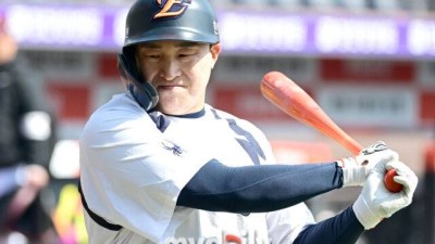 'KBO 안타왕' 손아섭 안타→뜬공→병살타→땅볼, 이진영 투런포+유로결 3타점 폭발…한화 승승승 질주, 권광민도 홈런 날렸다