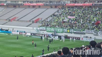 [k1.live] ‘전북 출신’ 김진수-송민규-문선민의 인사, 전북 팬들의 ‘야유+배신자’