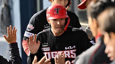 KIA 철렁했네! 헤드 퍼스트 슬라이딩 제발 하지 마 꽃감독 노심초사→'2.2억의 기적' 현실 되나 [대전 현장]