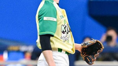 한화는 왜 이런 투수를 포기했나...2차 드래프트 이적생이 다승 1위 실화인가 “팀 연패 끊어서 기쁘다” [오!쎈 고척]