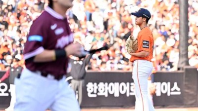 한화 불펜, 모든 타자 강백호로 만드는 중…'ERA 8.73' 연쇄 붕괴→허리부터 무너지고 있다, '믿을맨' 안 보인다