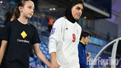 돌아오면 죽인다더니…'한국전서 침묵' 망명 고려하던 이란 여자 대표팀 주장, 결국 자산 압류 처벌