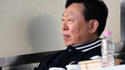 회장님 응원 왔는데…다이빙캐치-레이저 홈송구 환상적이었지만, '1할8푼' 득점권 방망이가 속 터지네