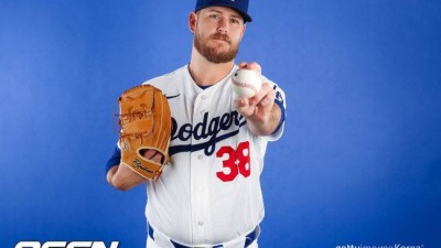 코치에게 어깨빵하고 타자와 언쟁 벌인 두산 출신 금쪽이, 3전 4기 끝에 시즌 첫 승 신고