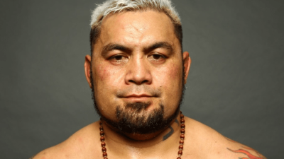 어차피 널 죽일거야...'UFC 전설' 마크 헌트, '가정폭력 혐의'로 체포→유치장서 하룻밤 보낸 뒤, 접근금지 조건 달고 '보석 석방'