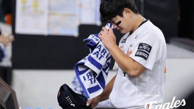 야구하면서 처음 봤다… 결단 내린 김경문 감독, 김서현 대신 쿠싱 마무리 낙점