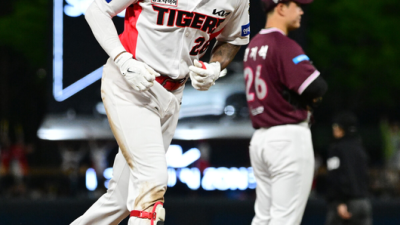 평범한 뜬공 2루타 둔갑→한준수 동점타, 나성범 병살 모면→카스트로 역전투런...잘 풀리는 KIA 7연승 질주 [광주 리뷰]