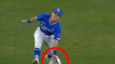 채은성 안타잖아! 선수 요청 묵살? 왜 비디오판독 신청 없었나…9회 1사, 아직 안 끝났는데