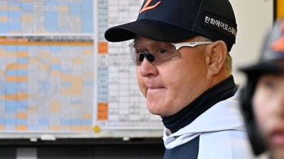 김경문 감독, '비디오판독 패싱 논란' 직접 밝혔다…구설수 만들면 안 되는데, 모든 건 감독의 잘못 [부산 현장]